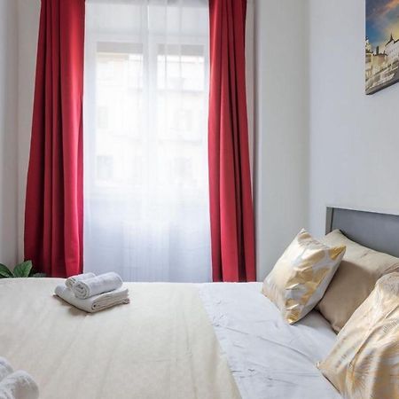Porta Nuova Centro Elegante Suite Con Wifi ตูริน ภายนอก รูปภาพ