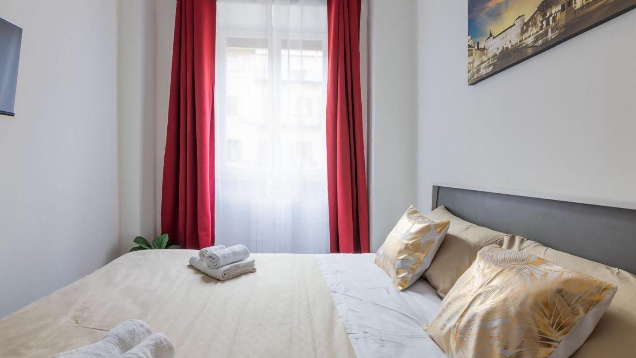 Porta Nuova Centro Elegante Suite Con Wifi ตูริน ภายนอก รูปภาพ