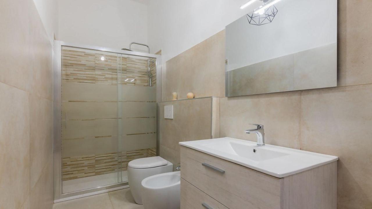Porta Nuova Centro Elegante Suite Con Wifi ตูริน ภายนอก รูปภาพ
