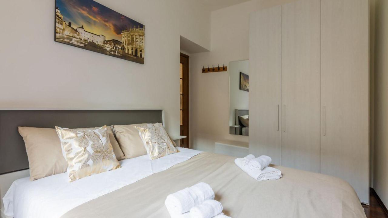 Porta Nuova Centro Elegante Suite Con Wifi ตูริน ภายนอก รูปภาพ